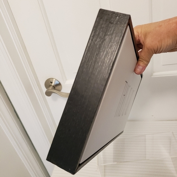 "THIS IS US" WALL DECOR SIGN MEASURES 15 X 7 X 1.50 - Picture 3 of 8